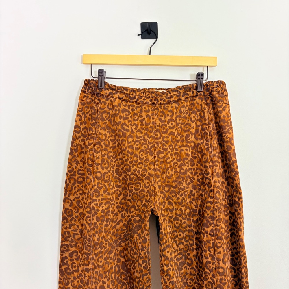 Pilcro Anthropologie Izzie Relaxed Sateen Pull-On Barrel Pants Leopard Print M - Picture 3 of 8